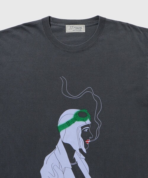 jj mercer(ジェイジェイマーサー)の「《別注》【J.J Mercer/ジェイジェイ マーサー】SMOKING LADY(Tシャツ/カットソー・メンズ・スミクロ/ホワイト・M/L)」の3枚目の写真
