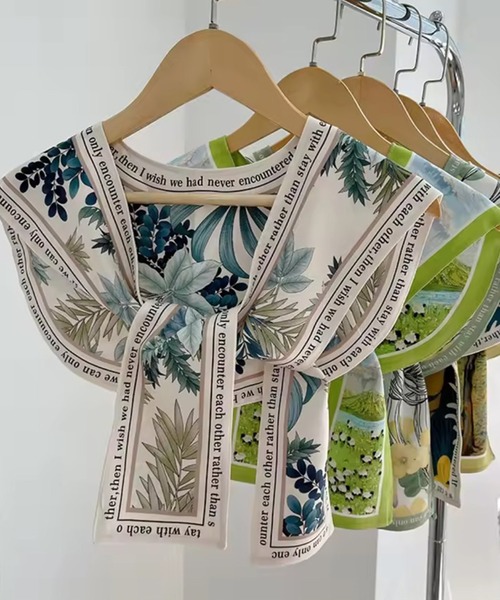 ammy.（エイミードット）の「【 ammy. / エイミードット 】 ボタニカル アート デザイン セーラー カラー / つけ襟（バンダナ/スカーフ・レディース・A/B/C/D/E・FREE）」の2枚目の写真