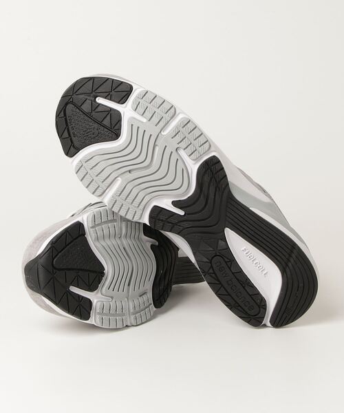 NEW BALANCE(ニューバランス)の「M990 GL6(スニーカー・メンズ・グレー・26.0cm/26.5cm/27.0cm/27.5cm/28.0cm/28.5cm/25.5cm/25.0cm/29.0cm/30.0cm)」の3枚目の写真