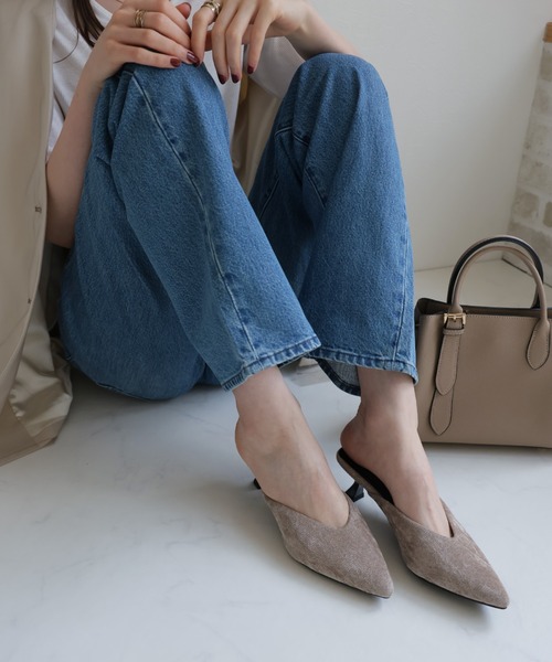 VIVIAN（ヴィヴィアン）の「キラキララメ入りベロアミュールパンプス（サンダル・レディース・ベージュ/ブラック・M/S/LL/L）」の17枚目の写真