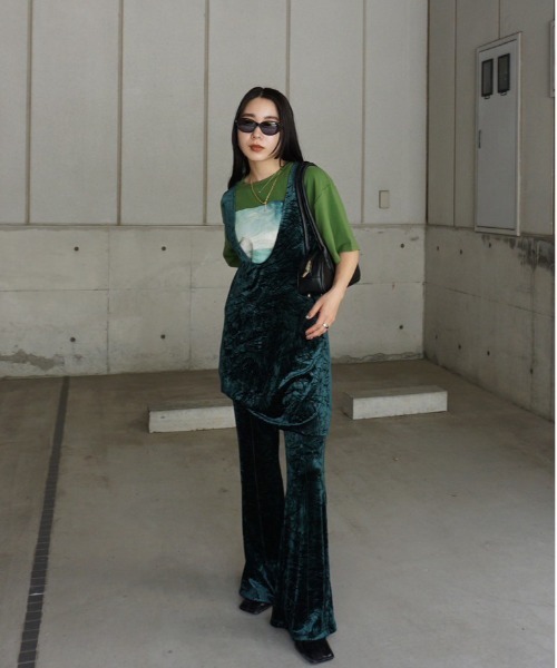 Ameri（アメリ）の「Silvia Conde Olivan×Ameri OVERSIZE TEE（Tシャツ/カットソー・レディース・スミクロ/ベージュ/グリーン/アイボリー・FREE）」の17枚目の写真