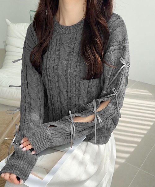 mily bilet(ミウィビレット)の「【mily bilet】リボンで仕込む♪上品フェミニン。袖リボンケーブル編みニットプルオーバー(ニット/セーター・レディース・ブラウン/バーガンディー/アイボリー/チャコールグレー・LARGE/MEDIUM/SMALL/X-LARGE)」の11枚目の写真