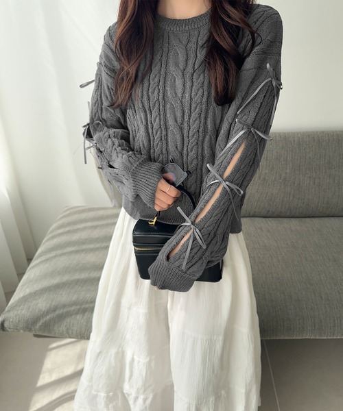mily bilet(ミウィビレット)の「【mily bilet】リボンで仕込む♪上品フェミニン。袖リボンケーブル編みニットプルオーバー(ニット/セーター・レディース・ブラウン/バーガンディー/アイボリー/チャコールグレー・LARGE/MEDIUM/SMALL/X-LARGE)」の12枚目の写真
