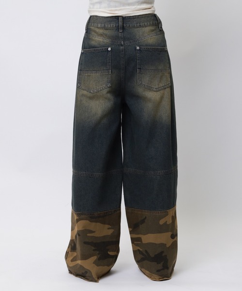 SPIRALGIRL（スパイラルガール）の「ダメージカモフラ切り替えワイドパンツ（デニムパンツ・レディース・ブルー・MEDIUM/SMALL）」の2枚目の写真