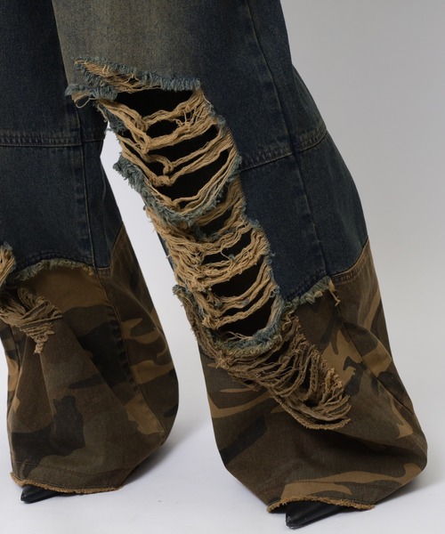 SPIRALGIRL（スパイラルガール）の「ダメージカモフラ切り替えワイドパンツ（デニムパンツ・レディース・ブルー・MEDIUM/SMALL）」の18枚目の写真