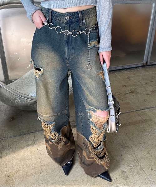 SPIRALGIRL（スパイラルガール）の「ダメージカモフラ切り替えワイドパンツ（デニムパンツ・レディース・ブルー・MEDIUM/SMALL）」の12枚目の写真