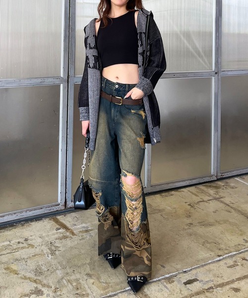 SPIRALGIRL（スパイラルガール）の「ダメージカモフラ切り替えワイドパンツ（デニムパンツ・レディース・ブルー・MEDIUM/SMALL）」の3枚目の写真