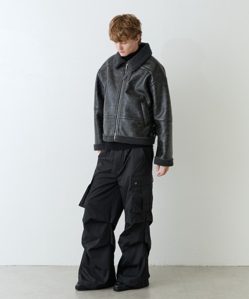 Lui's（ルイス）の「【Neucon/ニューコン】ヴィンテージムートンクロップドワイドブルゾン（ブルゾン・メンズ・ブラック/ブラウン・2/1）」の11枚目の写真