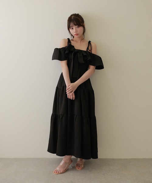 M DOLLY(エムドリー)の「*M DOLLY original* ribbon nuance tiered dress/リボンニュアンスティアードドレス(ワンピース・レディース・ブラック/ベージュ・FREE)」の2枚目の写真
