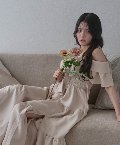 M DOLLY(エムドリー)の「*M DOLLY original* ribbon nuance tiered dress/リボンニュアンスティアードドレス(ワンピース・レディース・ブラック/ベージュ・FREE)」の11枚目の写真