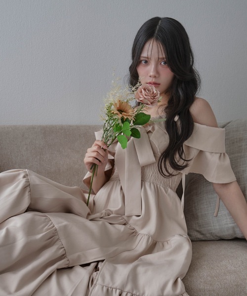 M DOLLY(エムドリー)の「*M DOLLY original* ribbon nuance tiered dress/リボンニュアンスティアードドレス(ワンピース・レディース・ブラック/ベージュ・FREE)」の12枚目の写真