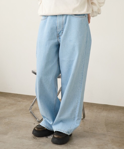 ROOPTOKYO(ループトウキョウ)の「NEO BLUE / ネオブルー Tinted Charcoal Mud Wash Super Baggy Jeans デニムパンツ(デニムパンツ・メンズ・ブラック/ブルー系その他/ブルー/ブラック系その他・30inch/36inch/34inch/32inch)」の4枚目の写真