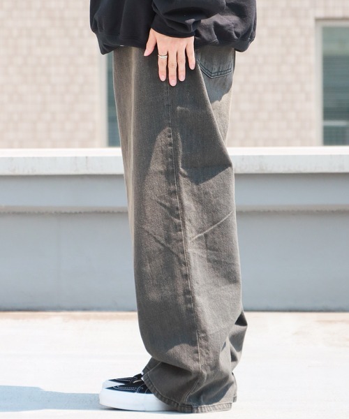 ROOPTOKYO(ループトウキョウ)の「NEO BLUE / ネオブルー Tinted Charcoal Mud Wash Super Baggy Jeans デニムパンツ(デニムパンツ・メンズ・ブラック/ブルー系その他/ブルー/ブラック系その他・30inch/36inch/34inch/32inch)」の22枚目の写真