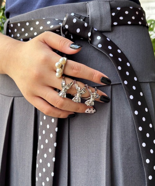 LOVE BY e.m. （ラブバイイーエム）の「ミニリボンアーマーリング/25-26AW/レディース（リング・レディース・シルバー/ゴールド・M/L/LL）」の10枚目の写真