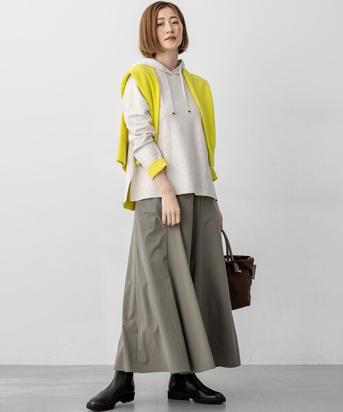 23区（ニジュウサンク）の「ピュアカシミヤ クルーネック カーディガン（カーディガン/ボレロ・レディース・オレンジ系/ライトグレー系/イエロー系/ブルー系/ベージュ系/スカイブルー系/黄土色系・40/38）」の16枚目の写真