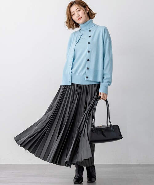 23区（ニジュウサンク）の「ピュアカシミヤ クルーネック カーディガン（カーディガン/ボレロ・レディース・オレンジ系/ライトグレー系/イエロー系/ブルー系/ベージュ系/スカイブルー系/黄土色系・40/38）」の21枚目の写真