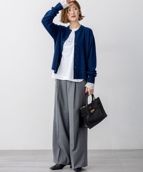 23区（ニジュウサンク）の「ピュアカシミヤ クルーネック カーディガン（カーディガン/ボレロ・レディース・オレンジ系/ライトグレー系/イエロー系/ブルー系/ベージュ系/スカイブルー系/黄土色系・40/38）」の22枚目の写真