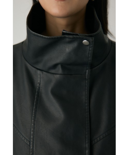 crie conforto(クリーコンフォルト)の「スタンドカラーフェイクレザージャケット 冬服 / アウター(ライダースジャケット・レディース・ブラウン/ブラック・FREE)」の10枚目の写真