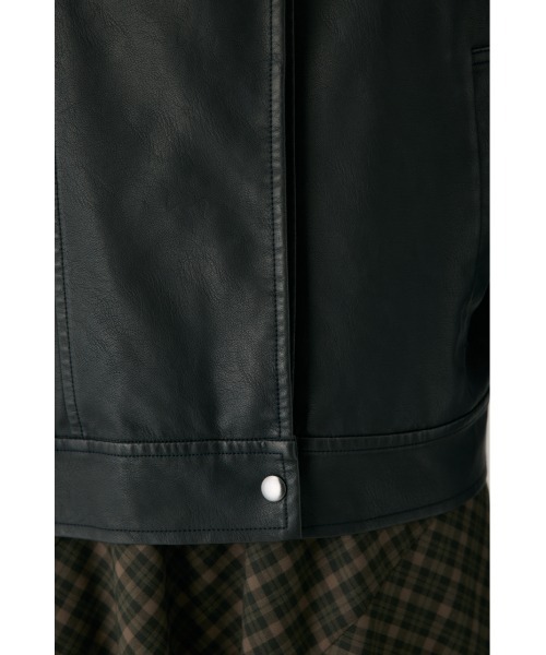 crie conforto(クリーコンフォルト)の「スタンドカラーフェイクレザージャケット 冬服 / アウター(ライダースジャケット・レディース・ブラウン/ブラック・FREE)」の15枚目の写真