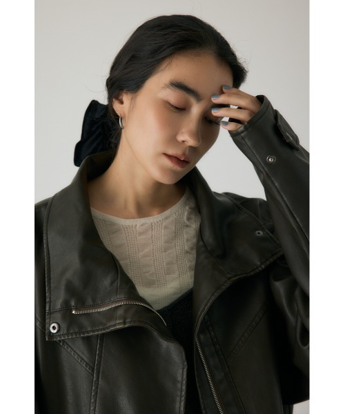 crie conforto(クリーコンフォルト)の「スタンドカラーフェイクレザージャケット 冬服 / アウター(ライダースジャケット・レディース・ブラウン/ブラック・FREE)」の19枚目の写真