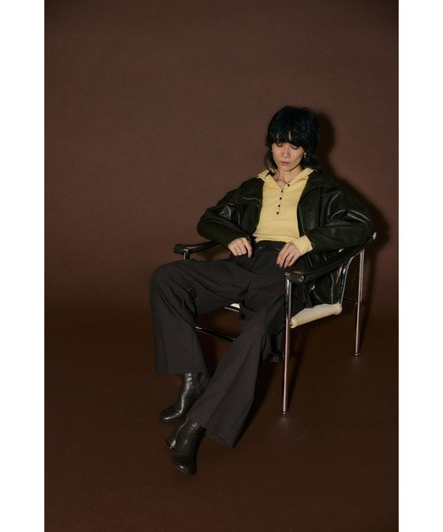 crie conforto(クリーコンフォルト)の「スタンドカラーフェイクレザージャケット 冬服 / アウター(ライダースジャケット・レディース・ブラウン/ブラック・FREE)」の5枚目の写真