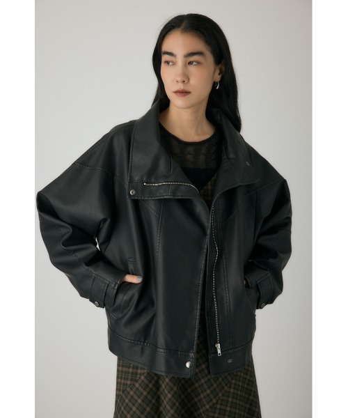 crie conforto(クリーコンフォルト)の「スタンドカラーフェイクレザージャケット 冬服 / アウター(ライダースジャケット・レディース・ブラウン/ブラック・FREE)」の7枚目の写真