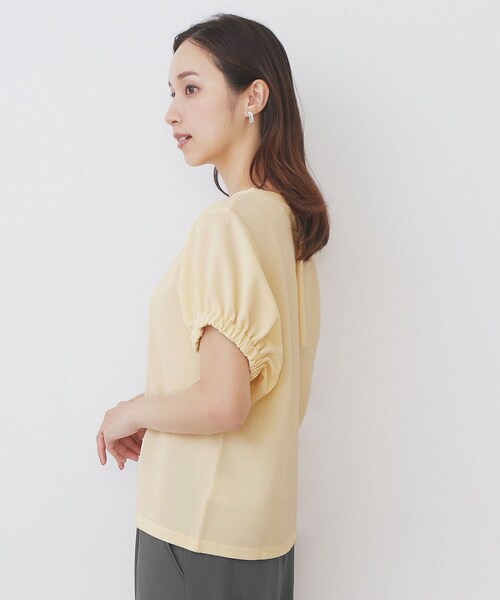 index(インデックス)の「ドルマンショートトップス【洗濯機洗い可】(Tシャツ/カットソー・レディース・ライトイエロー系/オフホワイト/ネイビー・00)」の17枚目の写真