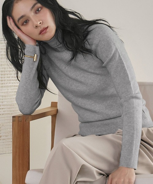 セール】【2025AW】【縫い目のないシームレス】ハイネック カラー