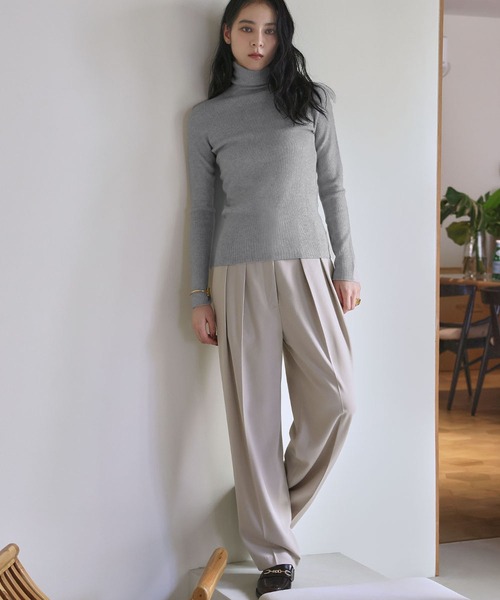 ELFRANK(エルフランク)の「【縫い目のないシームレス】ハイネック カラーニット プルオーバー(ニット/セーター・レディース・オフホワイト/ベージュ/ボルドー/ブラウン/チャコールグレー/グレー/ブラック・FREE)」の9枚目の写真