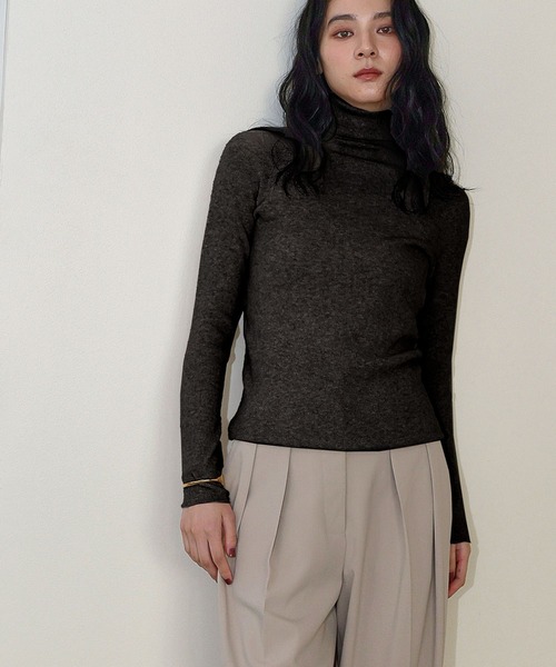 セール】【2025AW】【縫い目のないシームレス】ハイネック カラー
