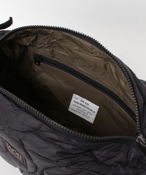 fridge(フリッジ)の「【TAION】タイオンMILITARY MESSENGER DOWN BAG-M<MILITARY/SOFT SHELL> TAION-MGBG01ALSML-M(ショルダーバッグ・メンズ・その他/ブラック/グリーン/ベージュ・ONESIZE)」の8枚目の写真