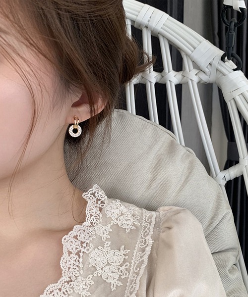Lace Ladies(レースレディース)の「パヴェ サークル モチーフ スタッド ピアス(ピアス(両耳用)・レディース・ピンク/シルバー/ゴールド・FREE)」の5枚目の写真