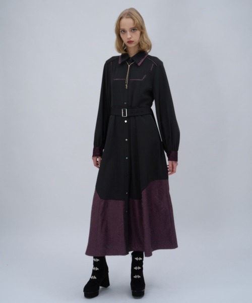 黒い長袖ワンピース ベルト付き　アソートキリカエダブルカラーワンピース 黒い長袖ワンピース ベルト付き アソートキリカエダブルカラー