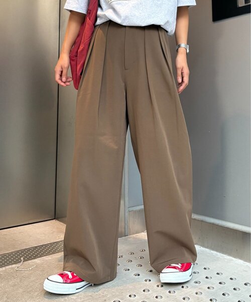 CIAOPANIC TYPY(チャオパニックティピー)の「【新色追加/3サイズ展開】タックボリュームワイドスラックス(スラックス・レディース・グレー/ネイビー/ブラック/ブラック系その他/ブラウン・SMALL/LARGE/MEDIUM)」の20枚目の写真