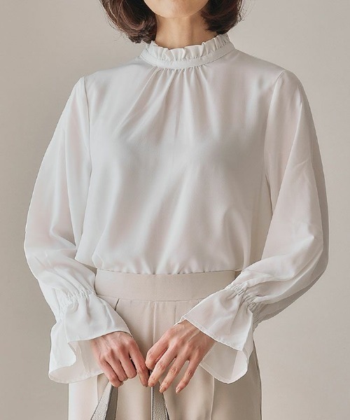 aquagarage(アクアガレージ)の「フリルスタンドカラーブラウス(シャツ/ブラウス・レディース・ブラック/ホワイト/ネイビー・L/M)」の1枚目の写真