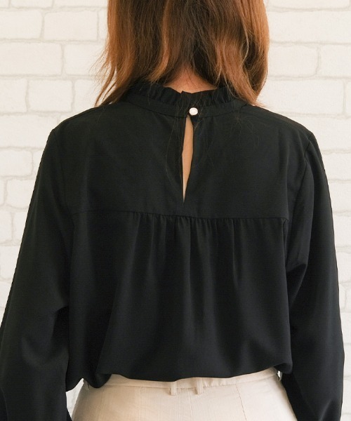 aquagarage(アクアガレージ)の「フリルスタンドカラーブラウス(シャツ/ブラウス・レディース・ブラック/ホワイト/ネイビー・L/M)」の15枚目の写真