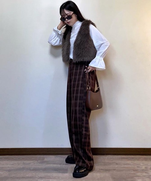 aquagarage(アクアガレージ)の「フリルスタンドカラーブラウス(シャツ/ブラウス・レディース・ブラック/ホワイト/ネイビー・L/M)」の19枚目の写真