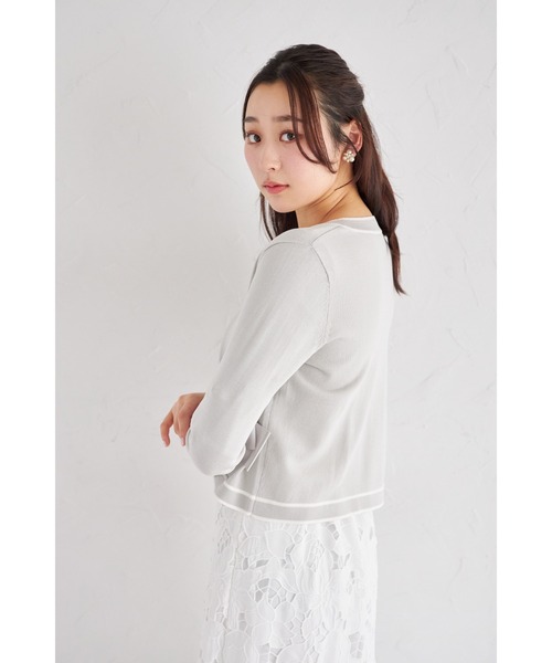 tocco closet（トッコ　クローゼット）の「フラワーモチーフ＆リボン付きバイカラーニットカーディガン（カーディガン/ボレロ・レディース・オフホワイト/グレー/ブラック・M）」の14枚目の写真