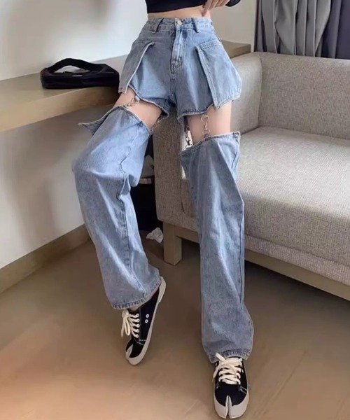 CELENA BEATS(セレナビーツ)の「チェーン付き セパレート デニム パンツ(デニムパンツ・レディース・ブラック/ブルー・S/M)」の6枚目の写真