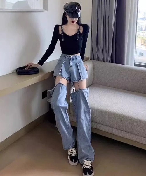 CELENA BEATS(セレナビーツ)の「チェーン付き セパレート デニム パンツ(デニムパンツ・レディース・ブラック/ブルー・S/M)」の11枚目の写真