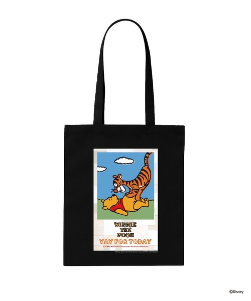 Disney(ディズニー)の「Pooh / TOTE Designed by NAIJEL GRAPH(トートバッグ・メンズ・ブラック/ホワイト・FREE)」の2枚目の写真