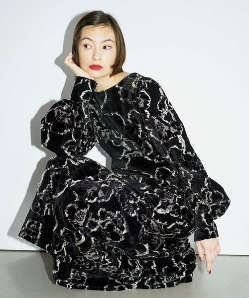 新品タグ付◉ Ray BEAMS RBS ピンタック ギャザー ワンピース 新品❤️RBS ピンタックギャザーワンピース レイビームス 新品タグ付