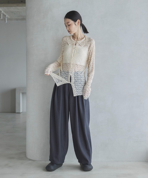 feepur(フェピュール)の「襟付レースカーディガン(カーディガン/ボレロ・レディース・アイボリー/ブラック・MEDIUM)」の4枚目の写真