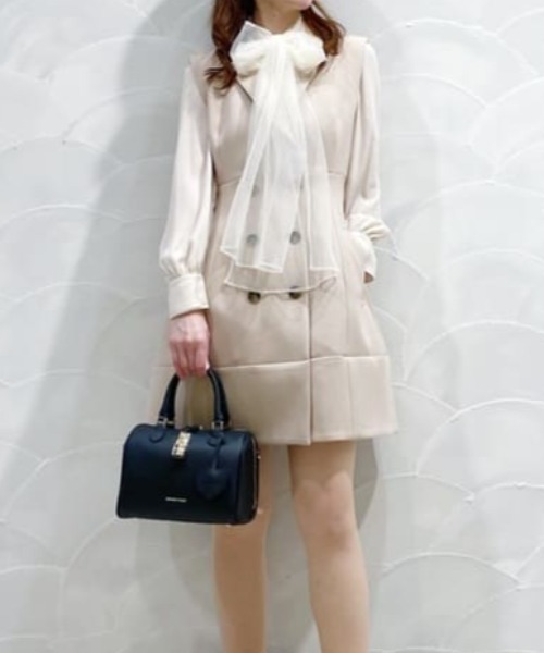 Samantha Thavasa(サマンサタバサ)の「サマンサ レディ パドロック ボストンバッグ(ハンドバッグ・レディース・オフホワイト/ブラック/ピンク/グレイッシュベージュ・FREE)」の2枚目の写真