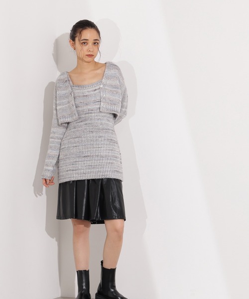 N.(N. Natural Beauty Basic)(エヌエヌナチュラルビューティーベーシック)の「ミックスカラーチュニック&ショートカーディガン(アンサンブル・レディース・チャコールグレー/ベージュ・MEDIUM)」の7枚目の写真