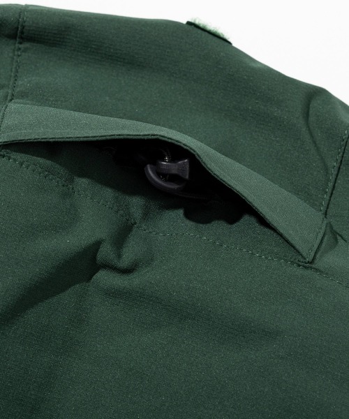 phenix outdoor(フェニックスアウトドア)の「phenix outdoor(フェニックスアウトドア)マイクロリップストップ ハイスペック アウトドア マウンテンパーカー(吸水速乾/撥水性)(マウンテンパーカー・メンズ・ダークグリーン/ダークブルー/チャコール・M/L/XL/S)」の4枚目の写真