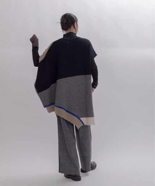 チヨ　エンフォルド　アシンメニットベスト 配色アシメケープベスト Eimee Law│Eimee Law & LHELBIE 公式