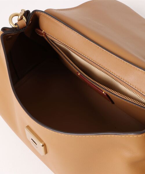 COACH(コーチ)の「スラウチー ローグ トップ ハンドル バッグ(ショルダーバッグ・レディース・ブラウン系その他・ONE)」の12枚目の写真