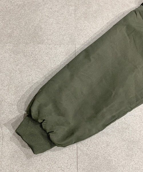 Mejoul（メジュール）の「フード付きリバーシブルボリュームブルゾンファーブルゾン（ブルゾン・レディース・ブルー/アイボリー/ブラック/カーキ・M/L）」の16枚目の写真