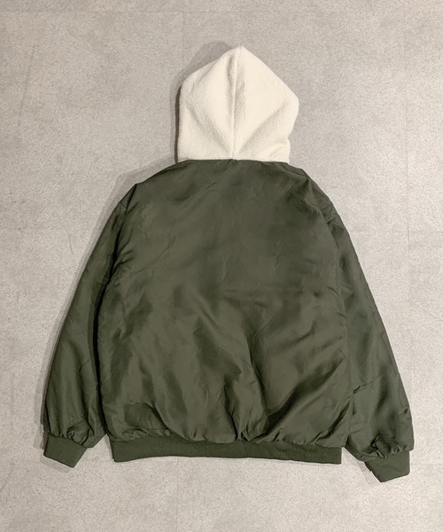 Mejoul（メジュール）の「フード付きリバーシブルボリュームブルゾンファーブルゾン（ブルゾン・レディース・ブルー/アイボリー/ブラック/カーキ・M/L）」の14枚目の写真